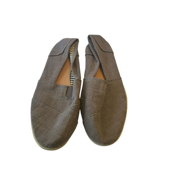 CHARLOTTE RUSSE | Grey Flat Comfort Loafers - Picture 2 of 5